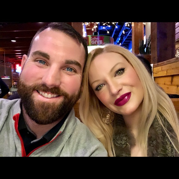 Meet your Posher, Jenn - Picture 4 of 7